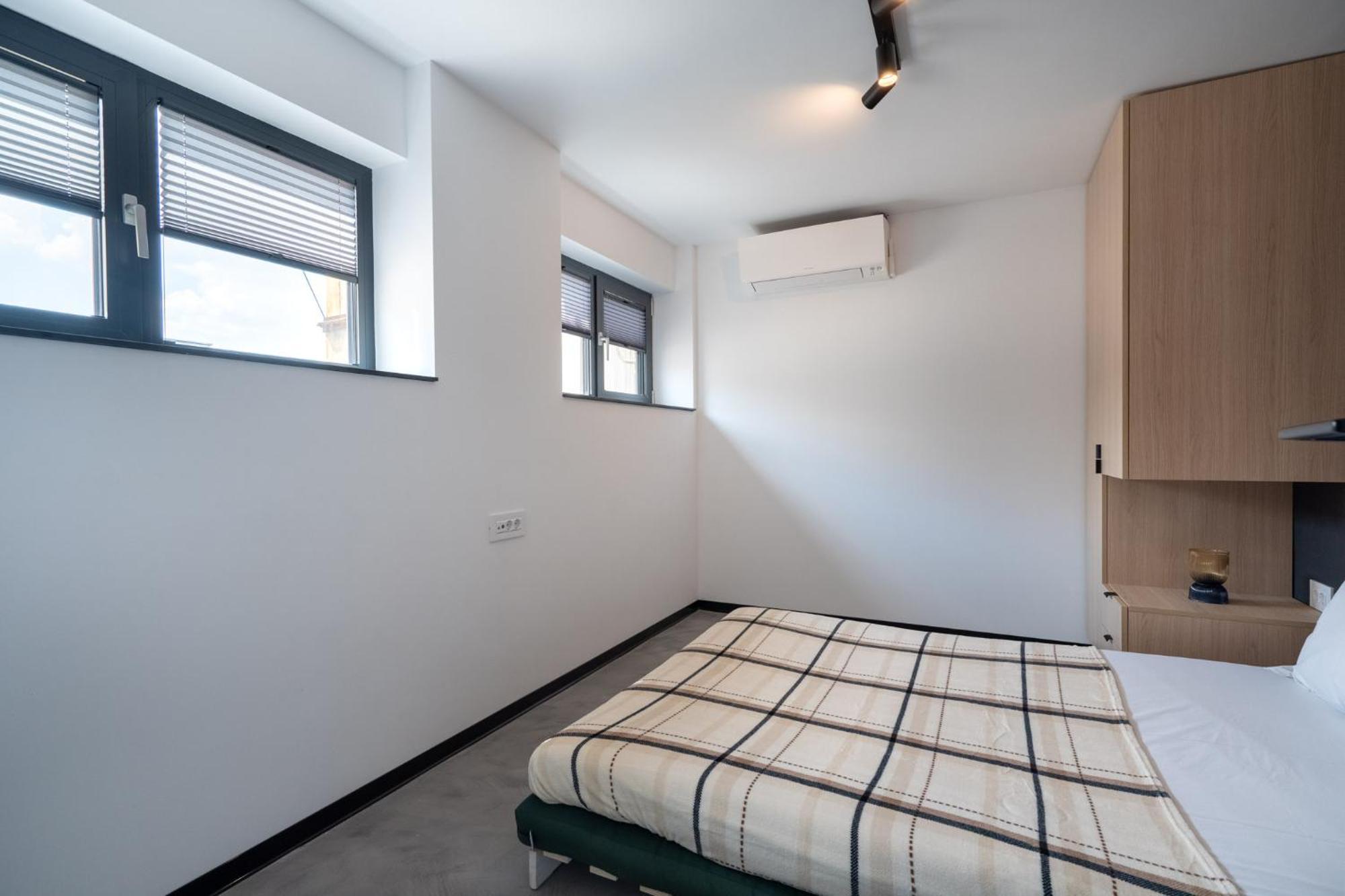 Mood Penthouse - 3Br Luxury Stay In Бухарест Экстерьер фото